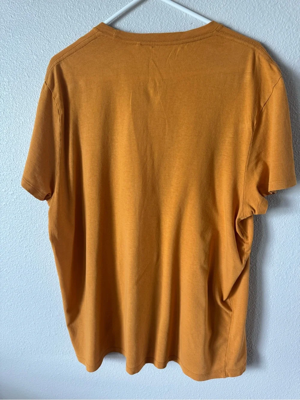 GUESS Men’s Mustard Orange Logo Tee with Flag Patch - Picture 3 of 4